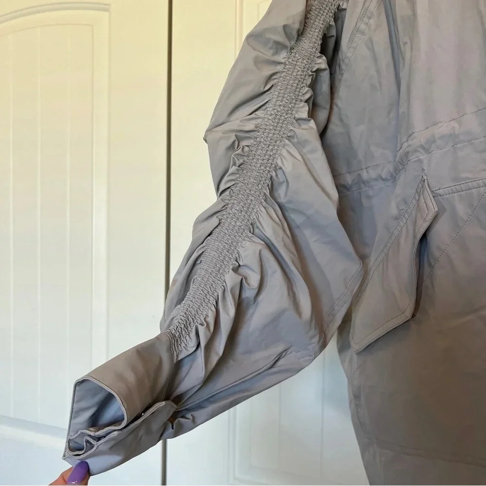 Fabletics GIANA Jacket Light haze Grey Weather Resistant Womens Small S Small - Picture 3 of 10
